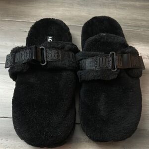 UGG Black Fuzzy Slippers